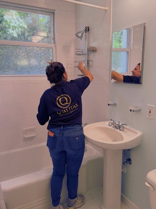 Move-in and move-out cleaning